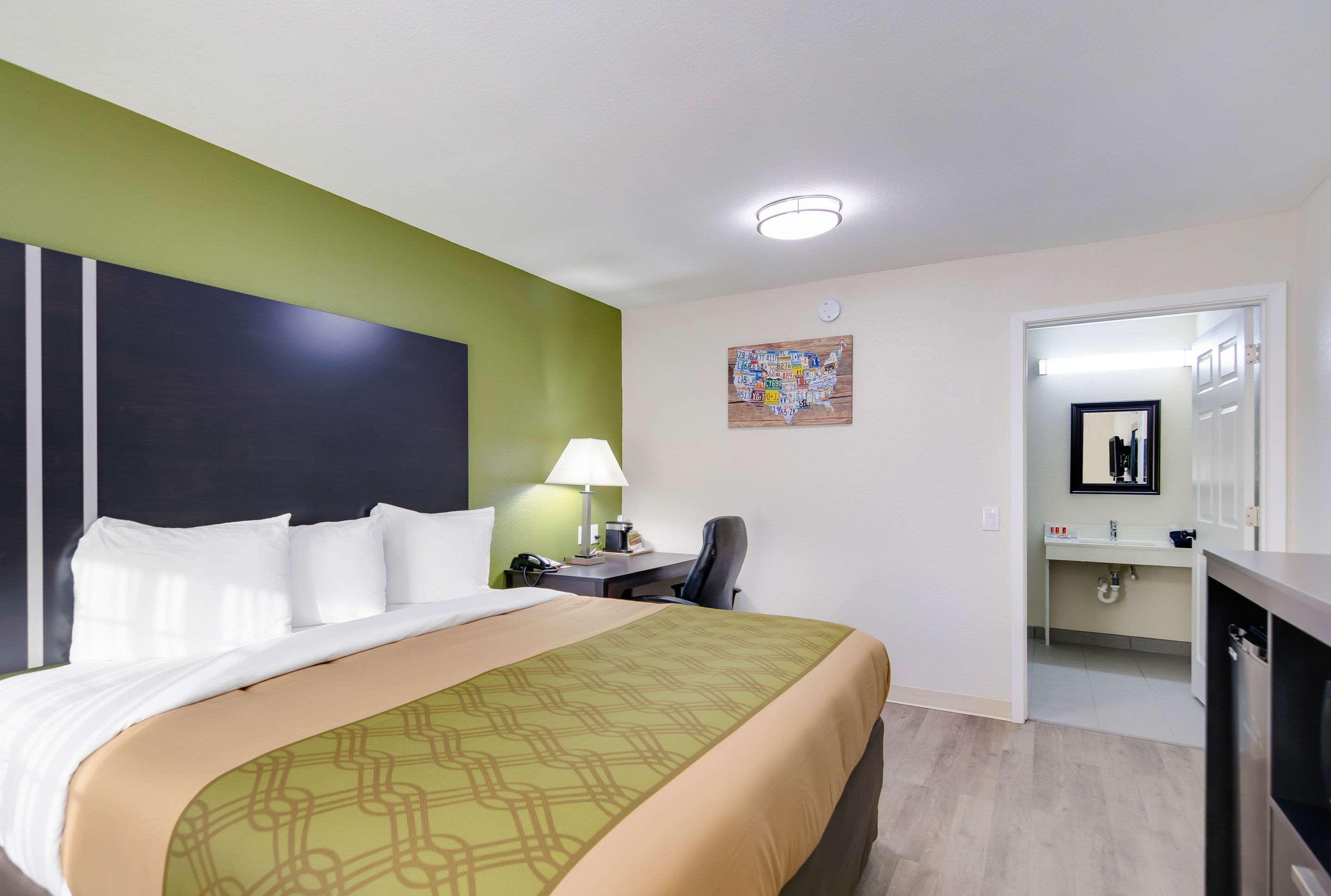 Super 8 By Wyndham Palestine Tx Hotel Ngoại thất bức ảnh
