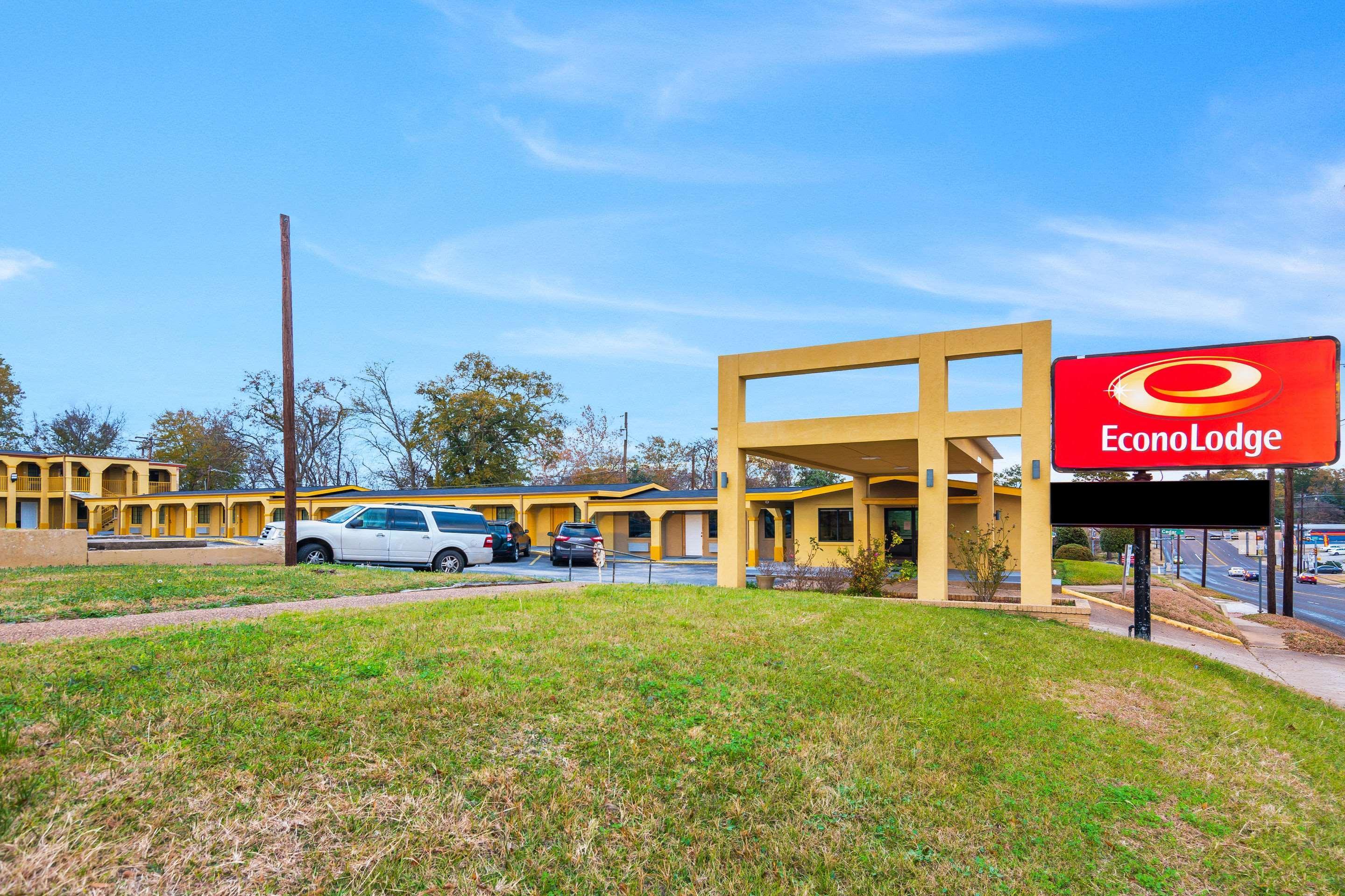 Super 8 By Wyndham Palestine Tx Hotel Ngoại thất bức ảnh