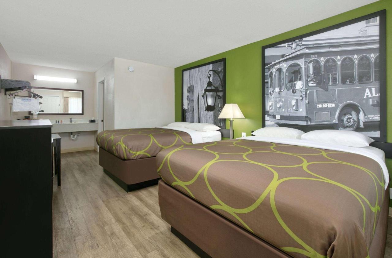 Super 8 By Wyndham Palestine Tx Hotel Ngoại thất bức ảnh